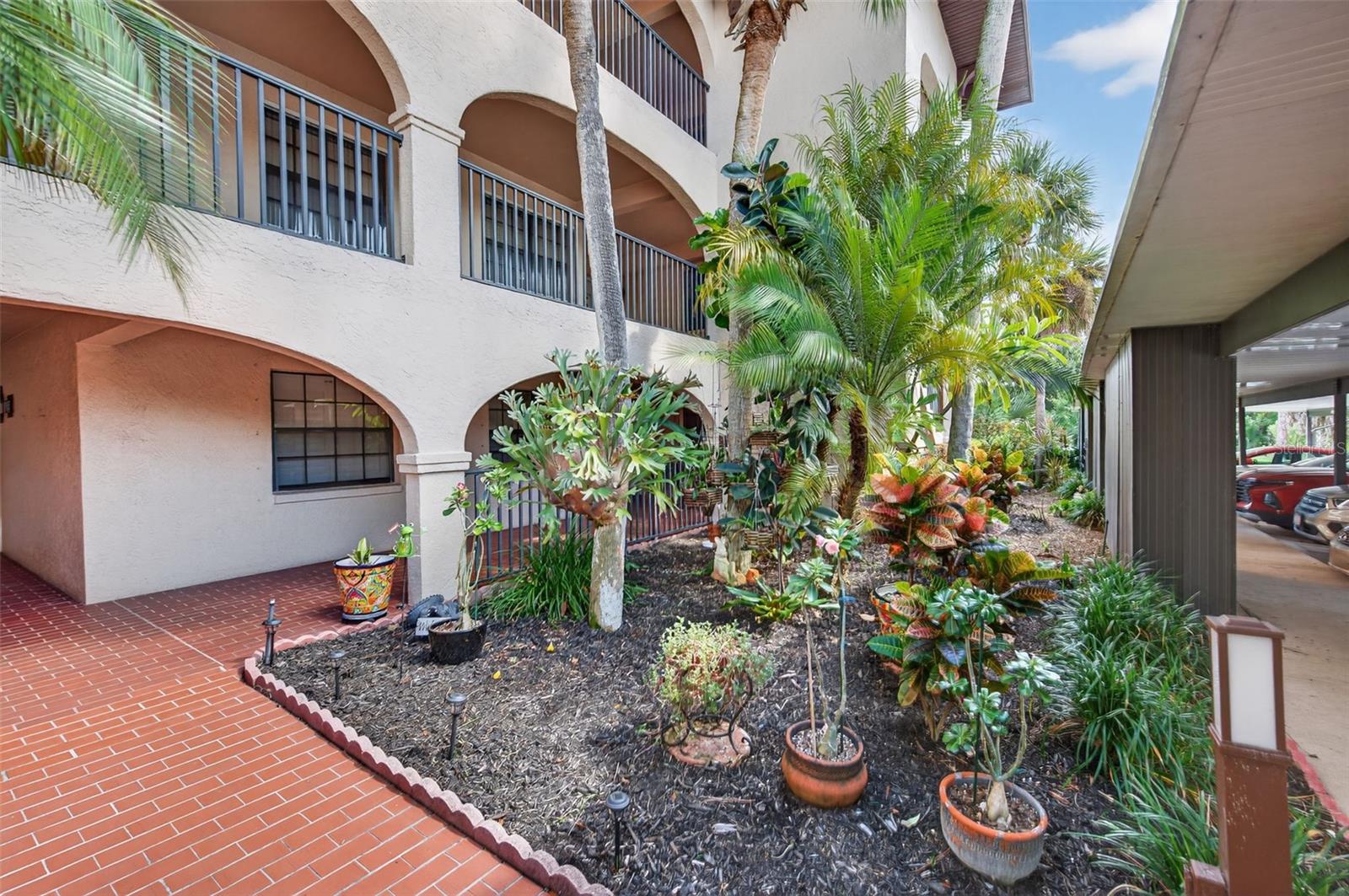 ROLLS LANDING PH 01 BLDG 08 - Residential