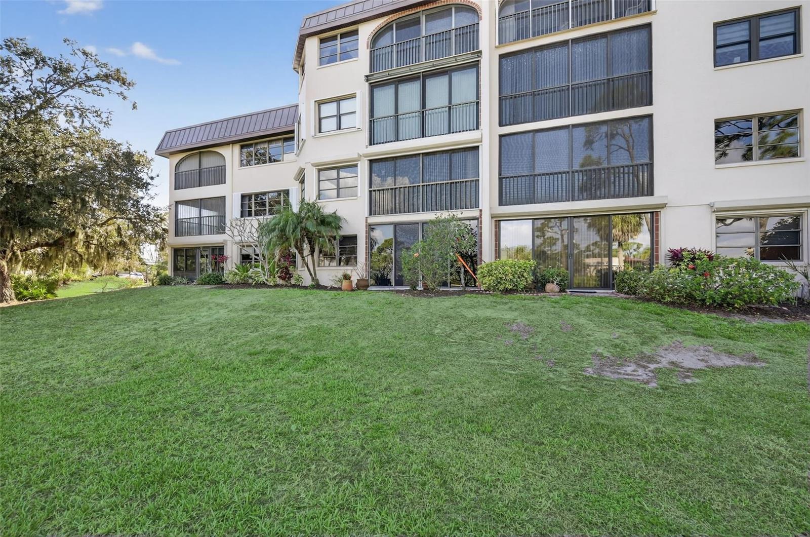 ROLLS LANDING PH 01 BLDG 08 - Residential