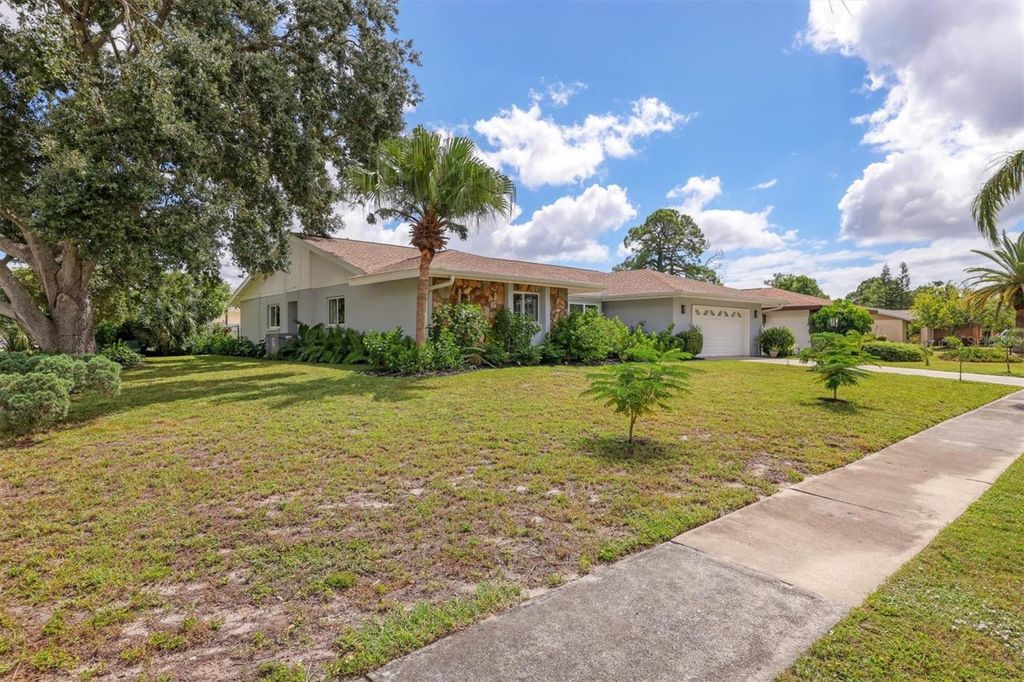 Photo of 7205 Alderwood Drive, Sarasota, FL 34243 (MLS # A4666065)
