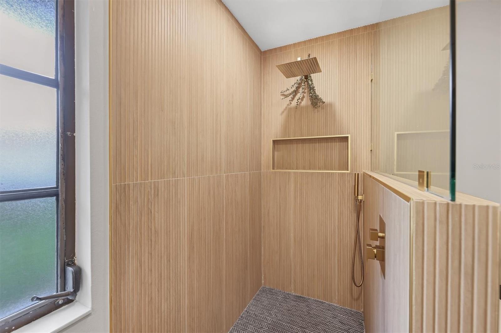 BROOKSIDE ADD TO WHITFIELD - Residential