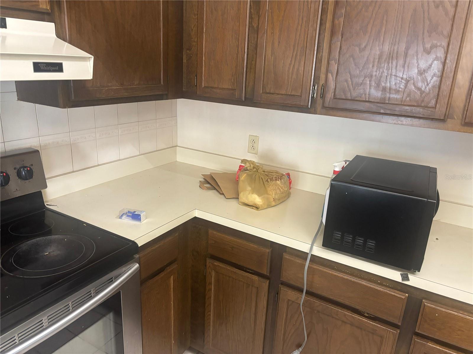 RIVER OAKS CONDO I - Residential