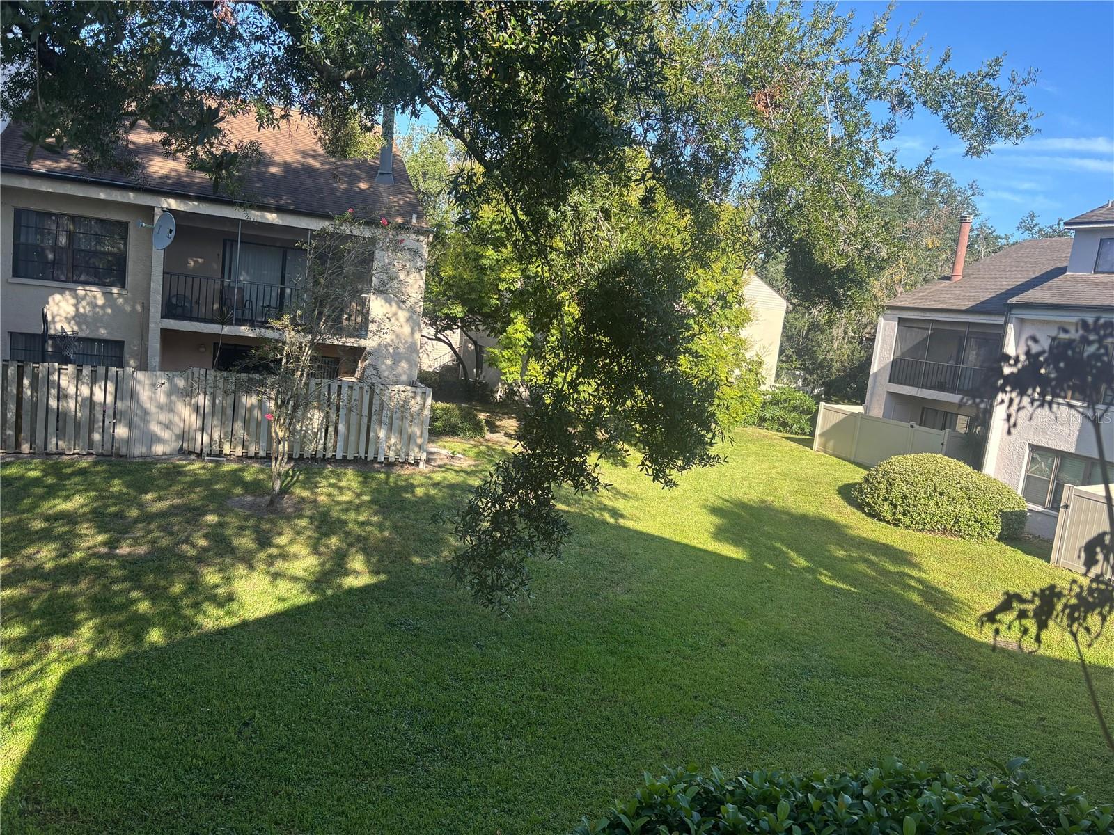 RIVER OAKS CONDO I - Residential