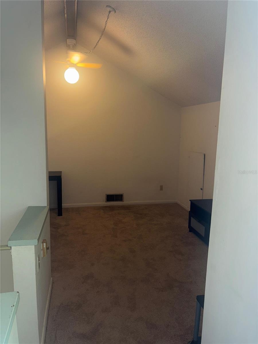 RIVER OAKS CONDO I - Residential
