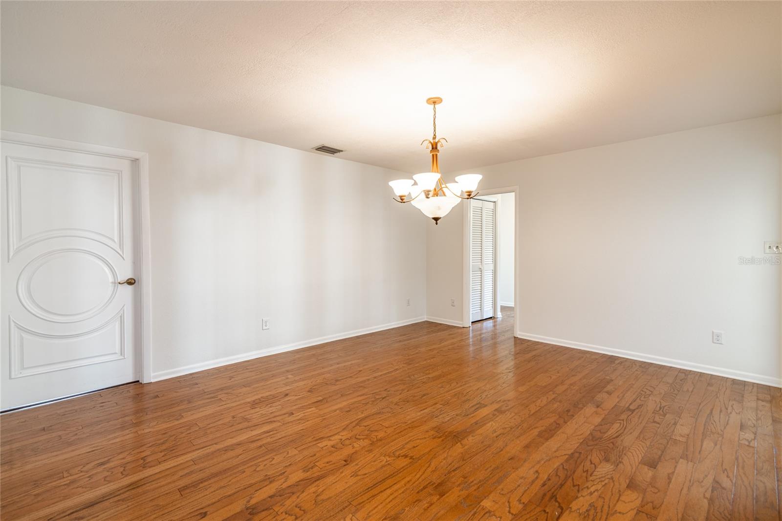 S SHORES TO LAKE PADGETT ESTS UNREC 2ND ADDN - Residential