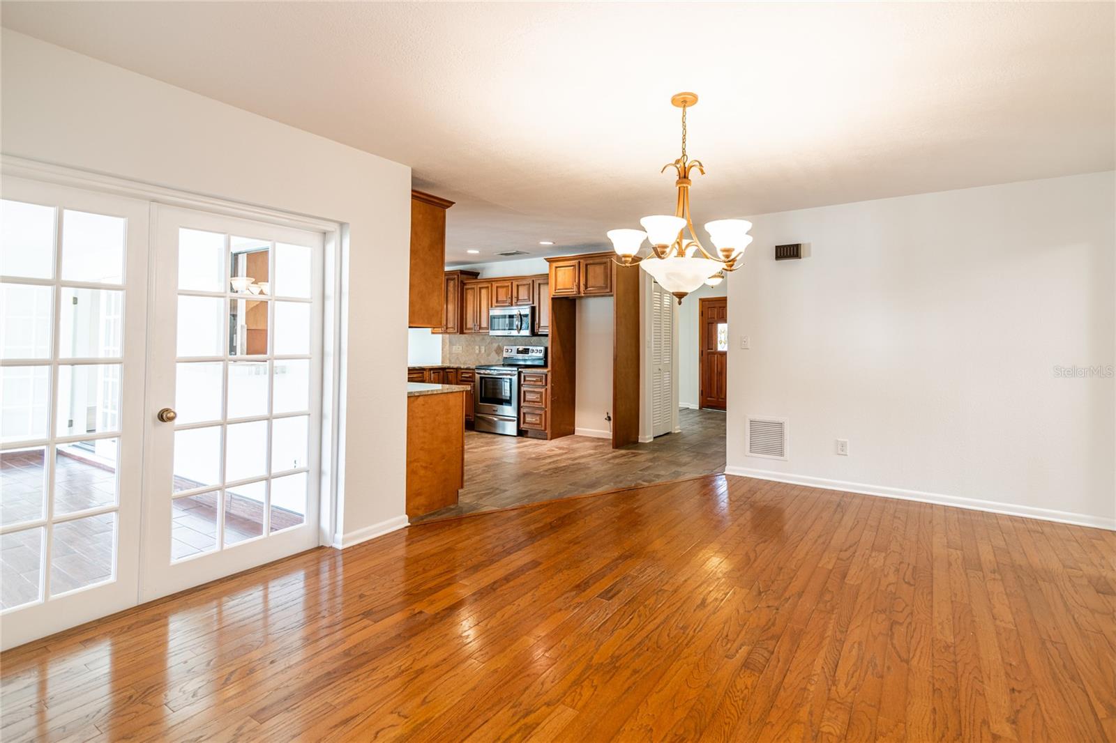 S SHORES TO LAKE PADGETT ESTS UNREC 2ND ADDN - Residential