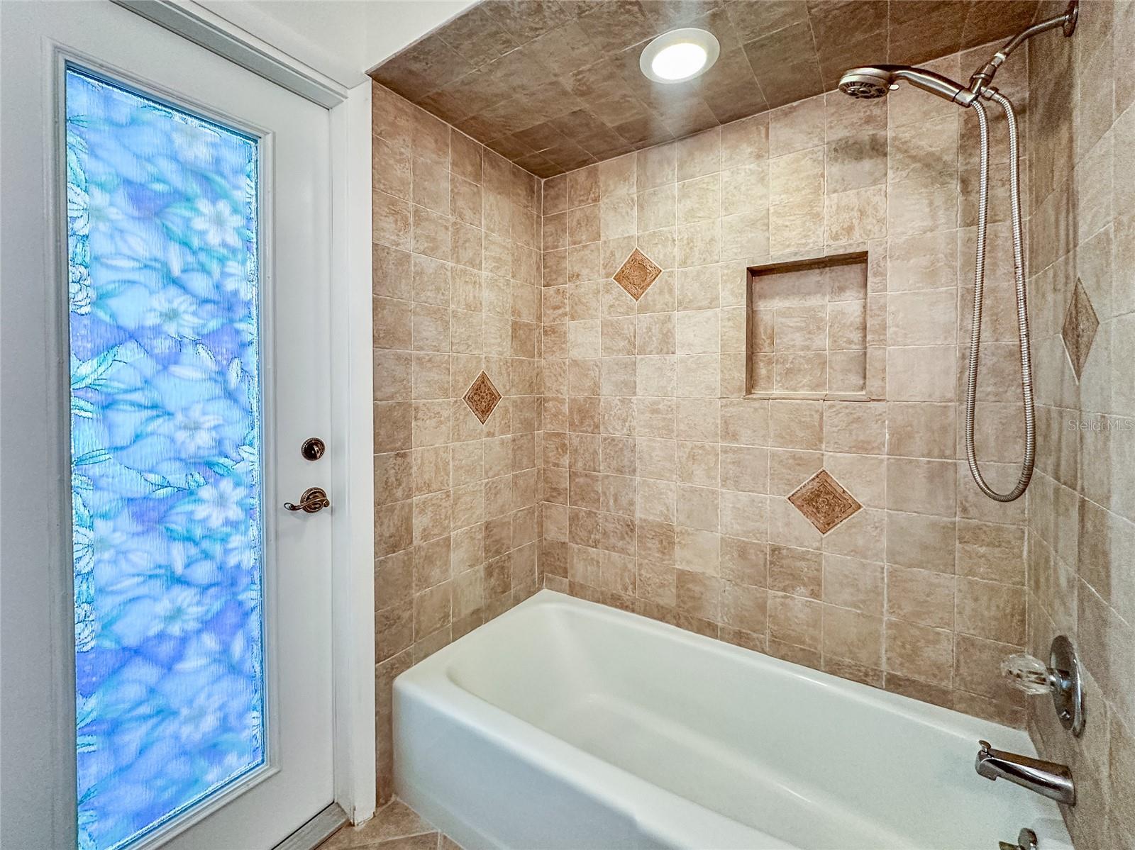 S SHORES TO LAKE PADGETT ESTS UNREC 2ND ADDN - Residential