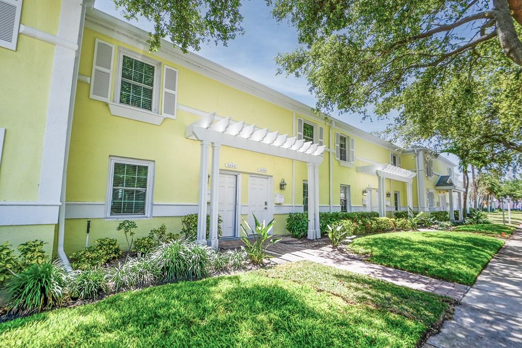 5042 COQUINA KEY DRIVE SE