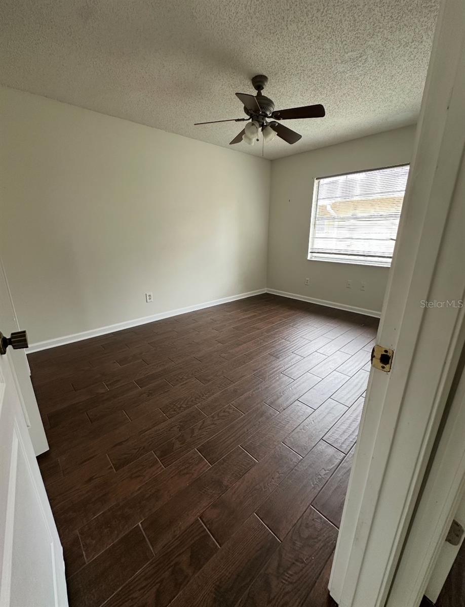 MILL RUN - Residential Lease