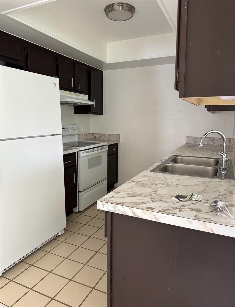 MILL RUN - Residential Lease