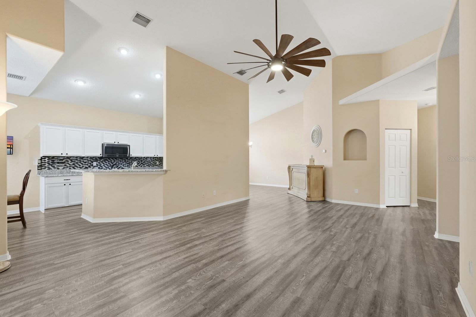 RIVERGATE PH I SUB - Residential