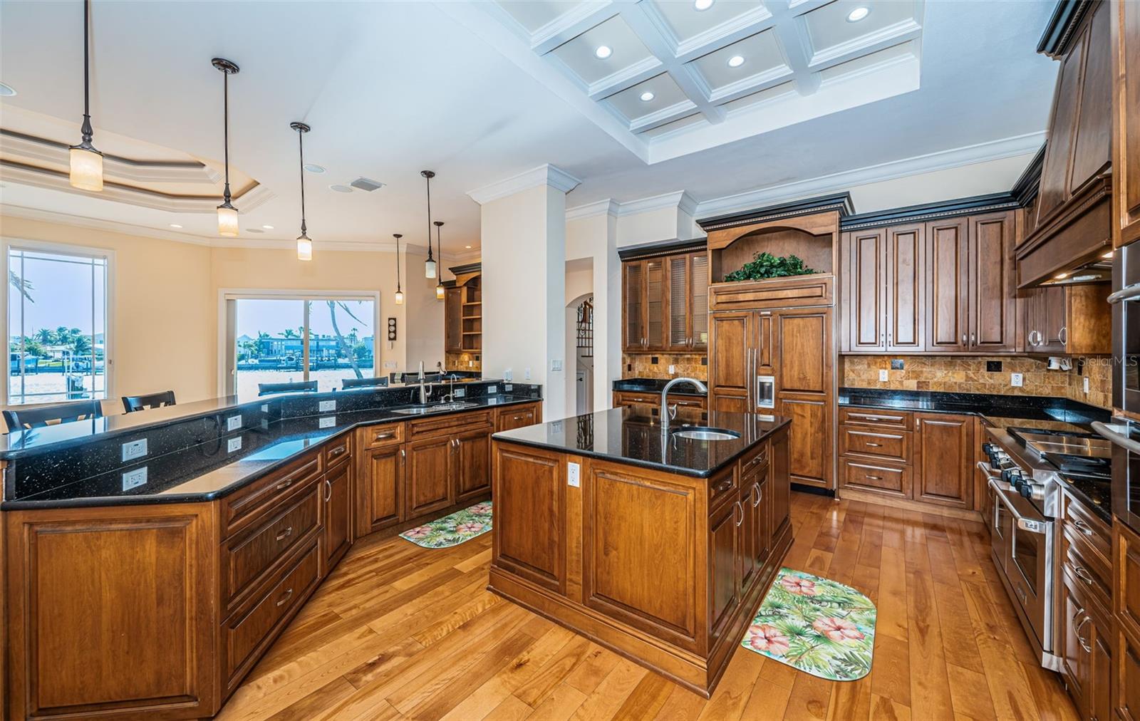 SOUTH CSWY ISLE YACHT CLUB ADD - Residential