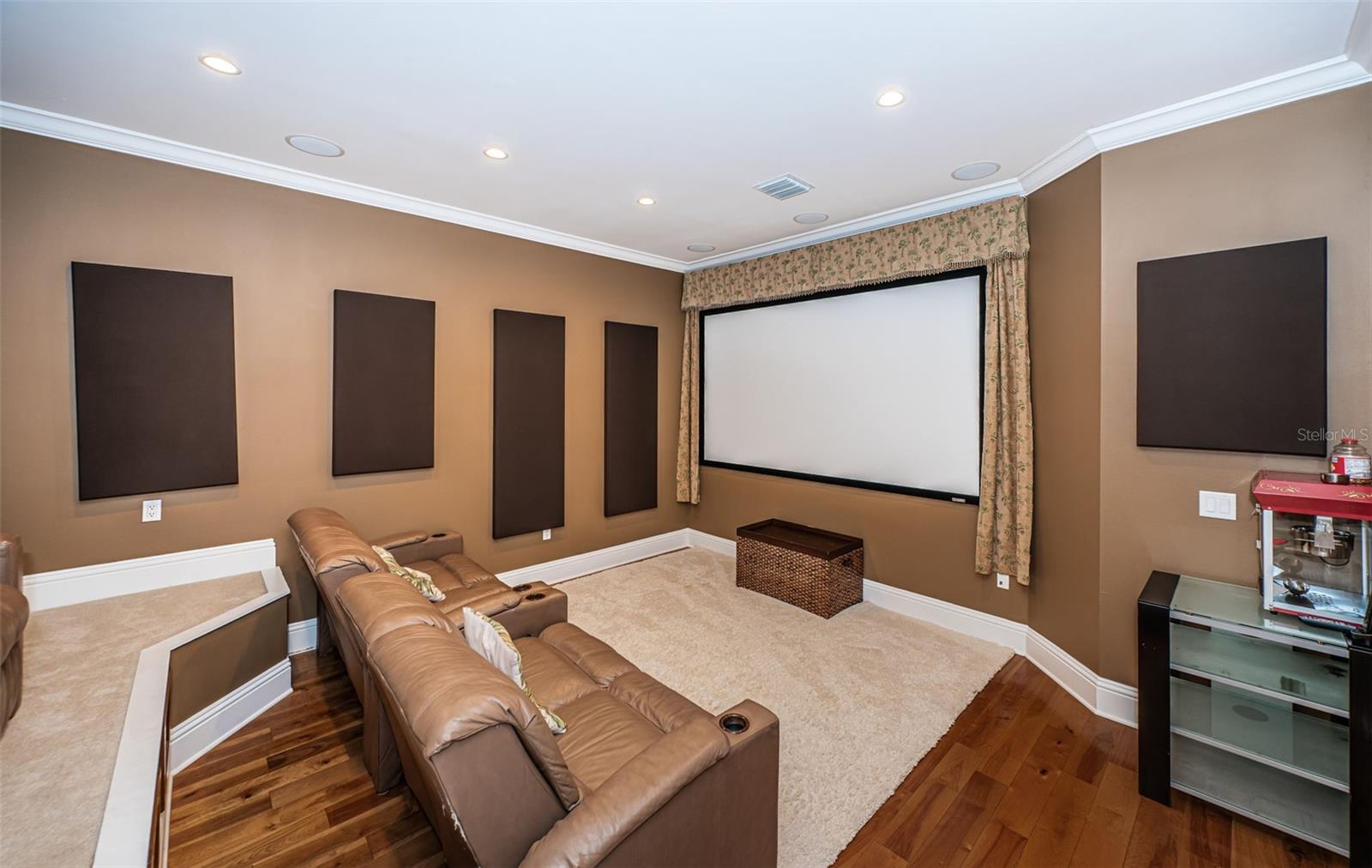 SOUTH CSWY ISLE YACHT CLUB ADD - Residential