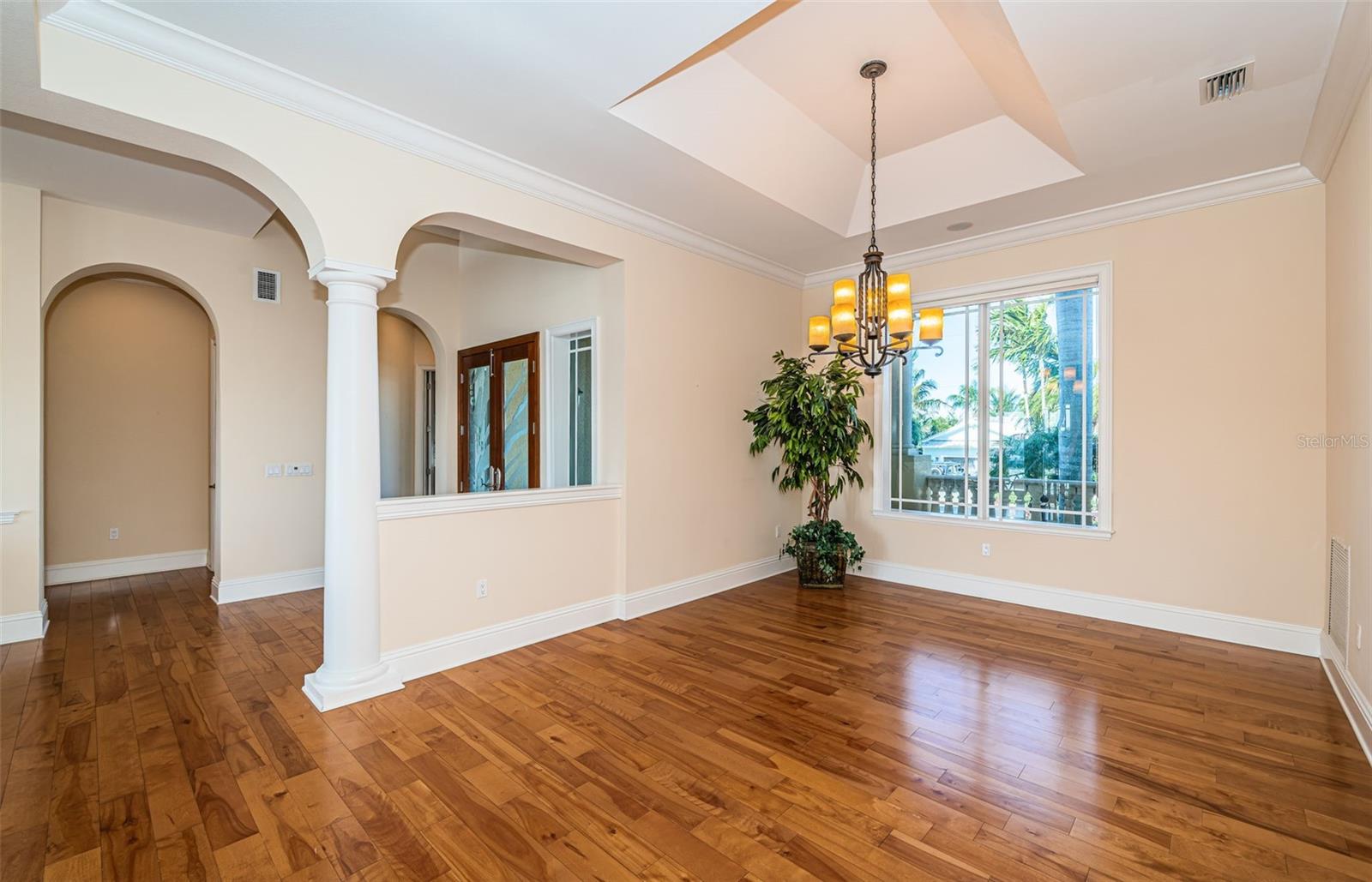 SOUTH CSWY ISLE YACHT CLUB ADD - Residential