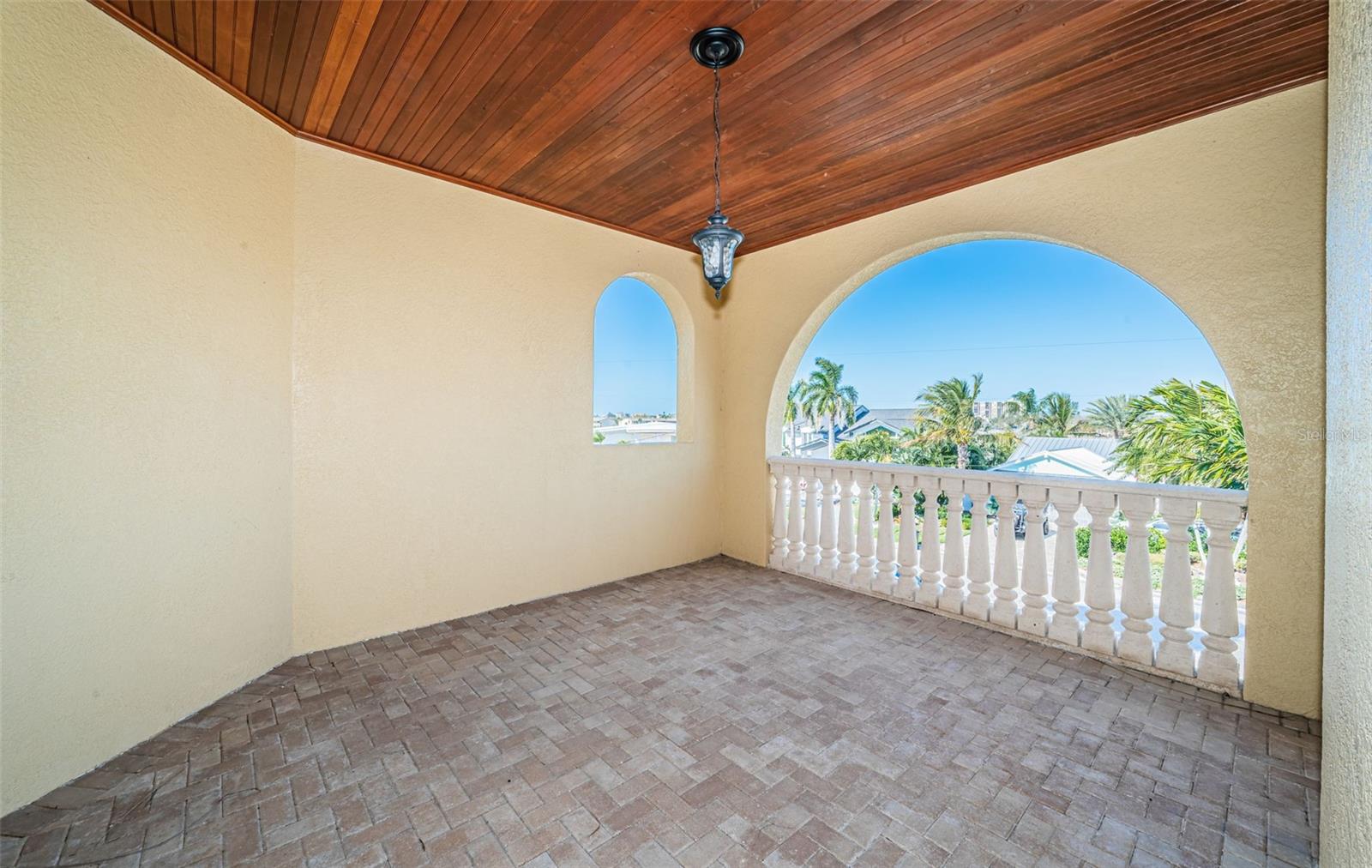 SOUTH CSWY ISLE YACHT CLUB ADD - Residential