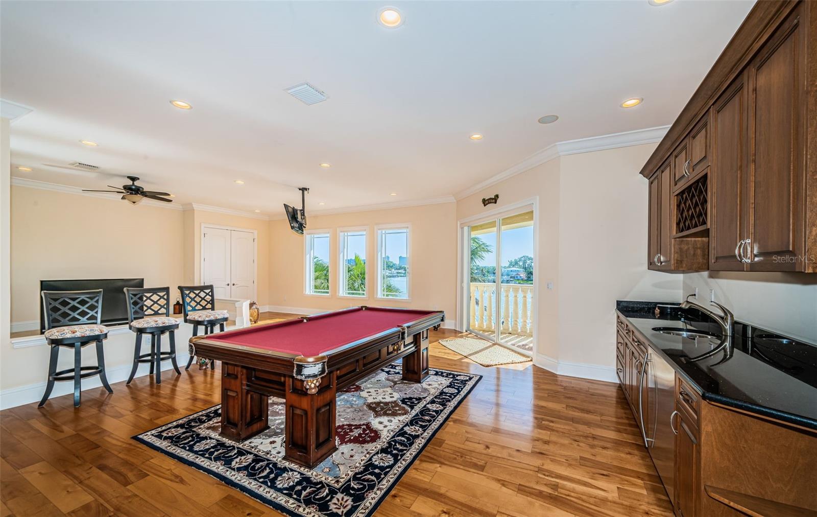 SOUTH CSWY ISLE YACHT CLUB ADD - Residential