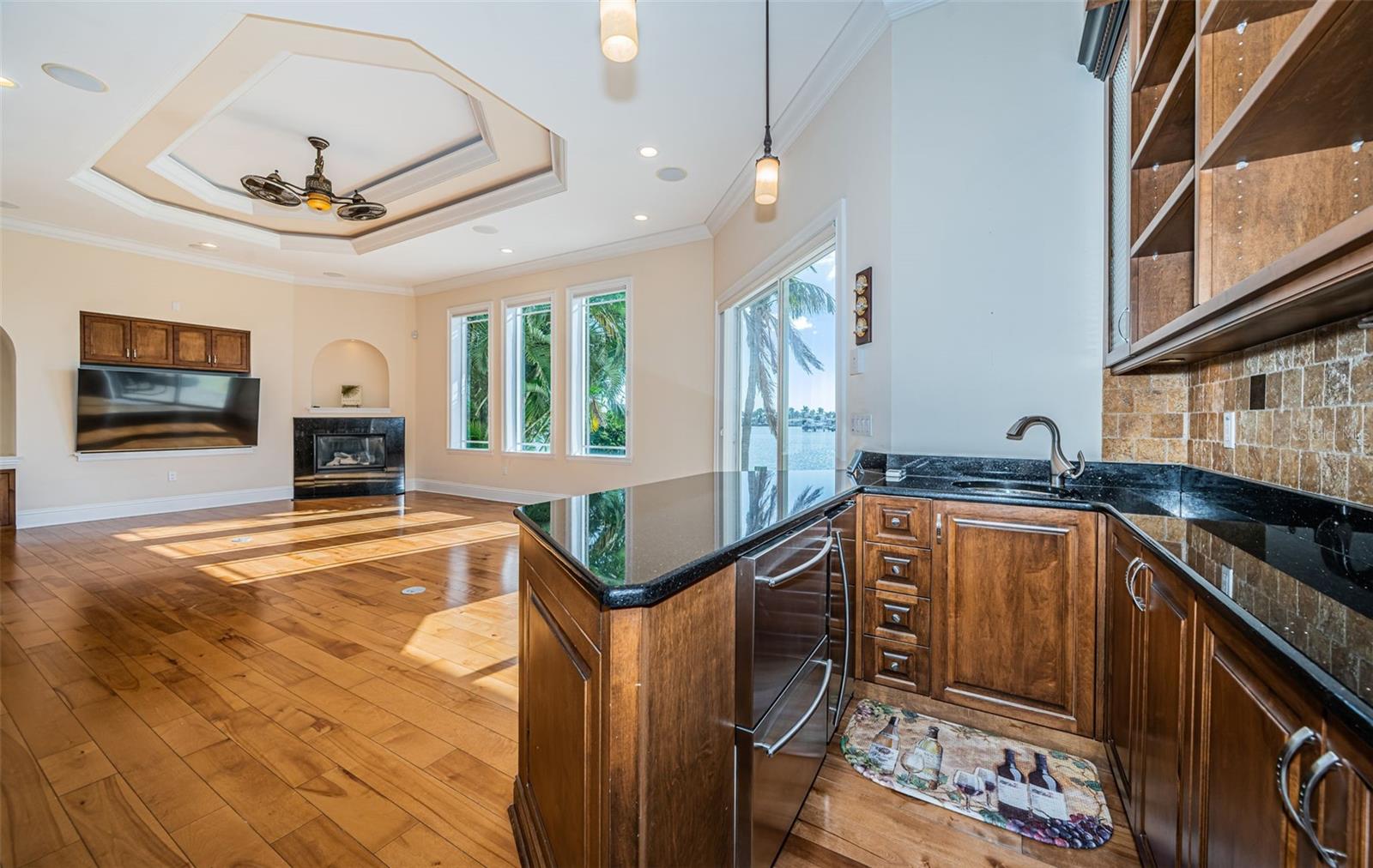 SOUTH CSWY ISLE YACHT CLUB ADD - Residential