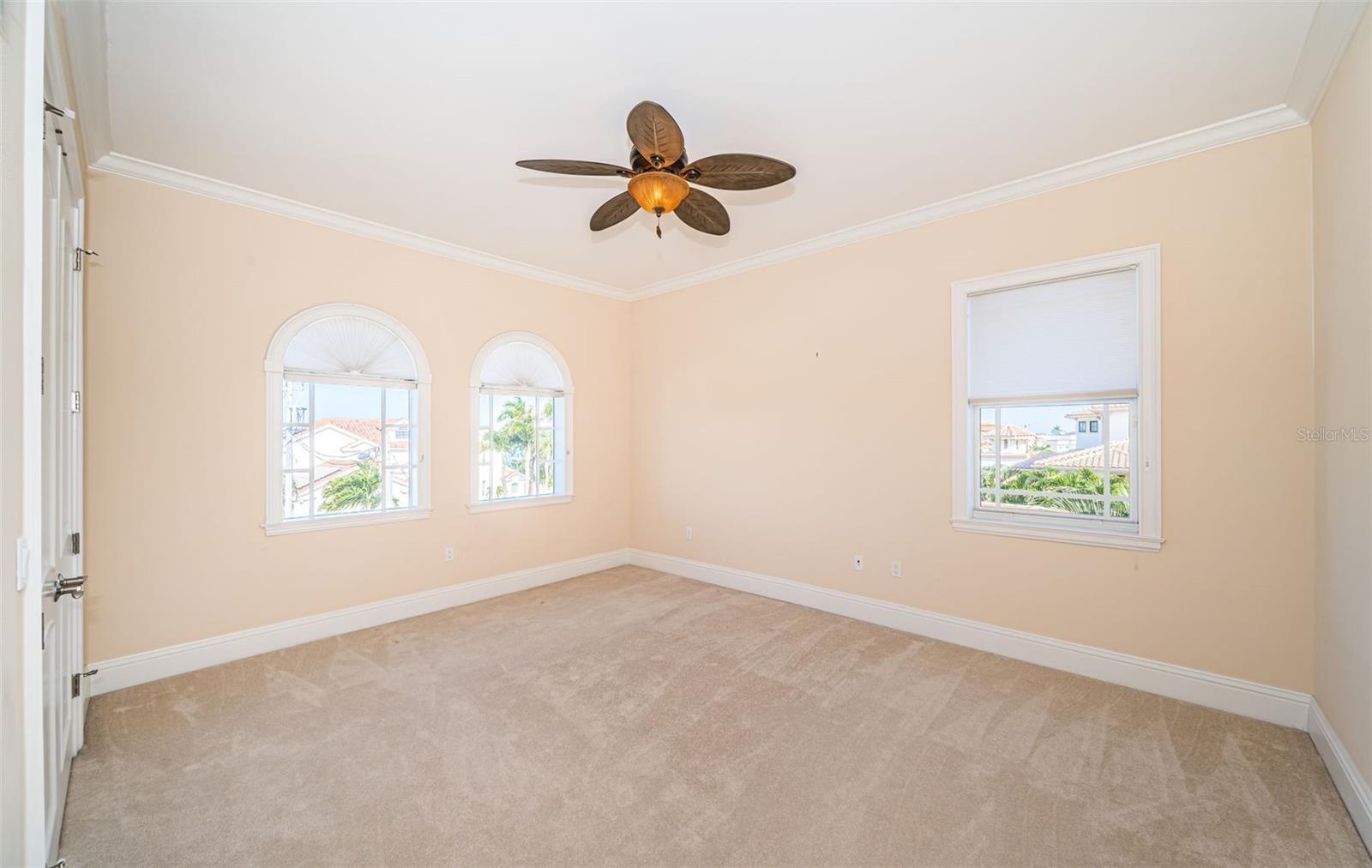 SOUTH CSWY ISLE YACHT CLUB ADD - Residential