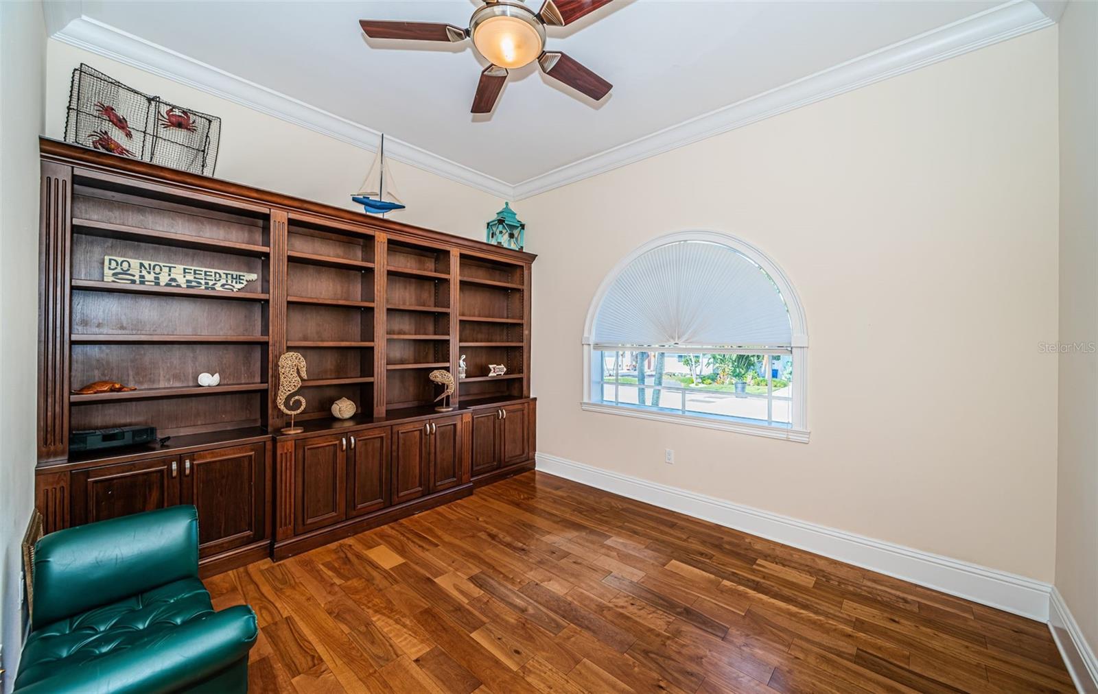 SOUTH CSWY ISLE YACHT CLUB ADD - Residential