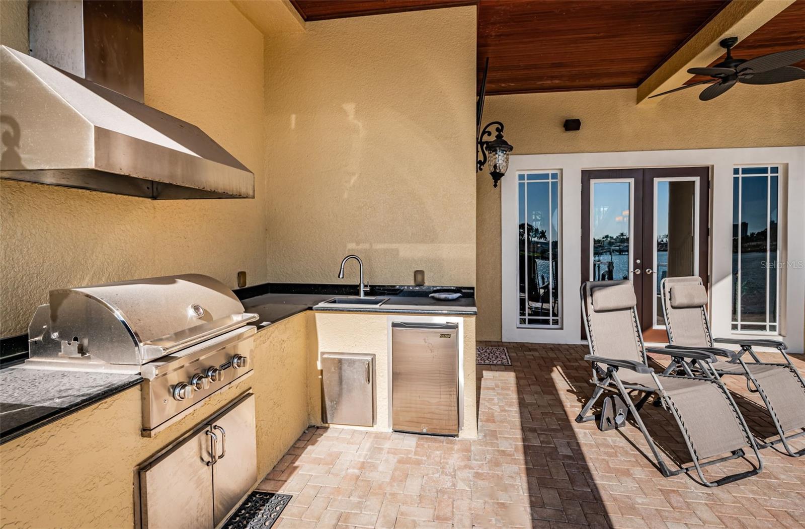 SOUTH CSWY ISLE YACHT CLUB ADD - Residential