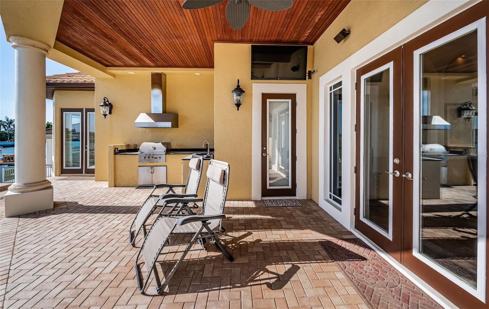 SOUTH CSWY ISLE YACHT CLUB ADD - Residential