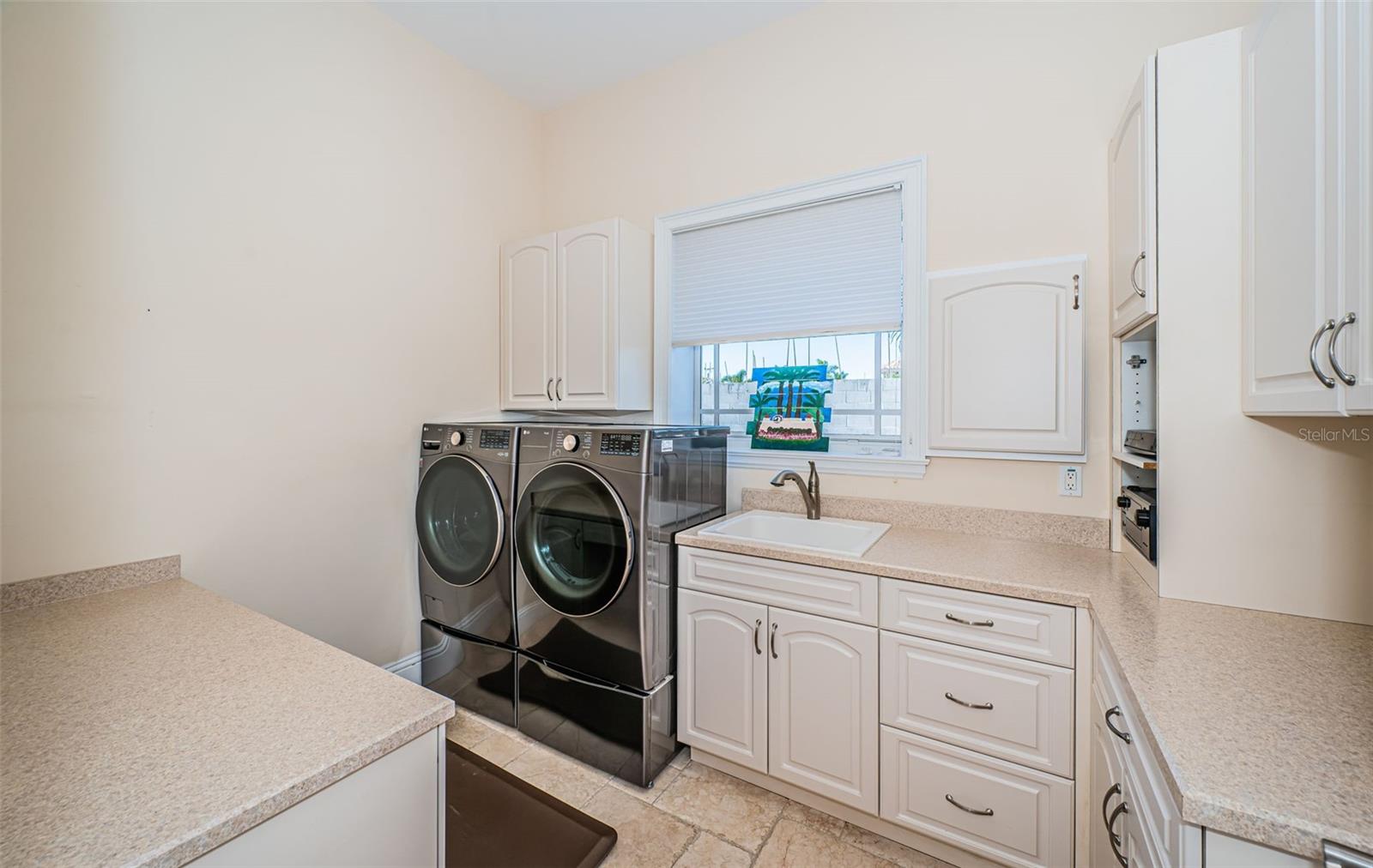 SOUTH CSWY ISLE YACHT CLUB ADD - Residential