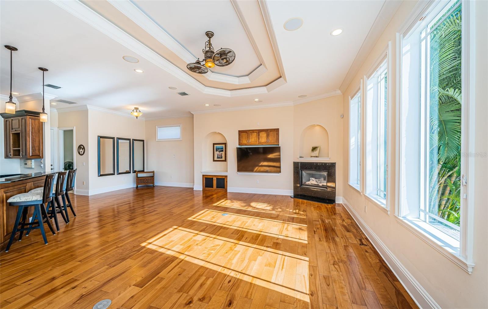 SOUTH CSWY ISLE YACHT CLUB ADD - Residential