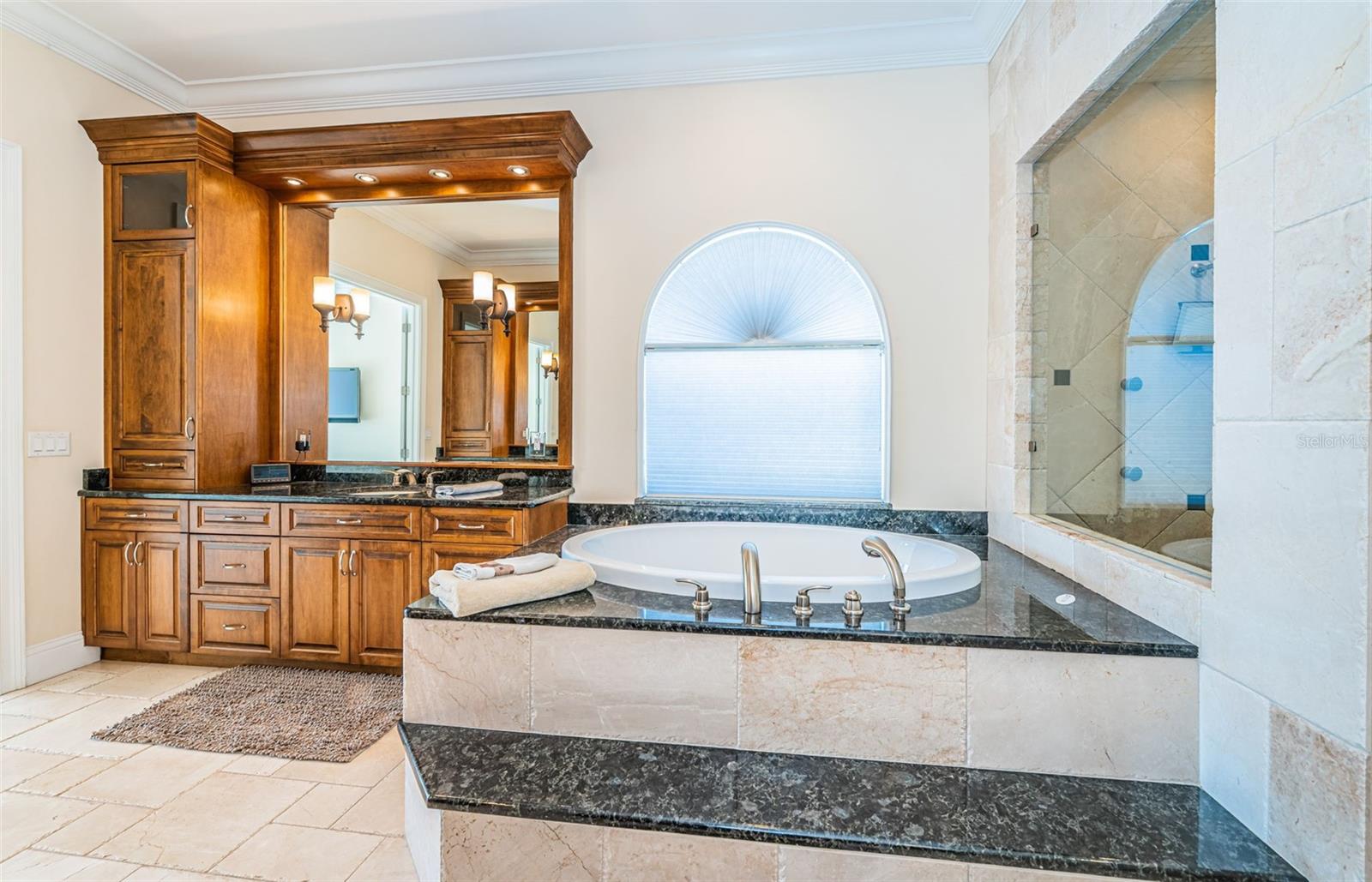 SOUTH CSWY ISLE YACHT CLUB ADD - Residential