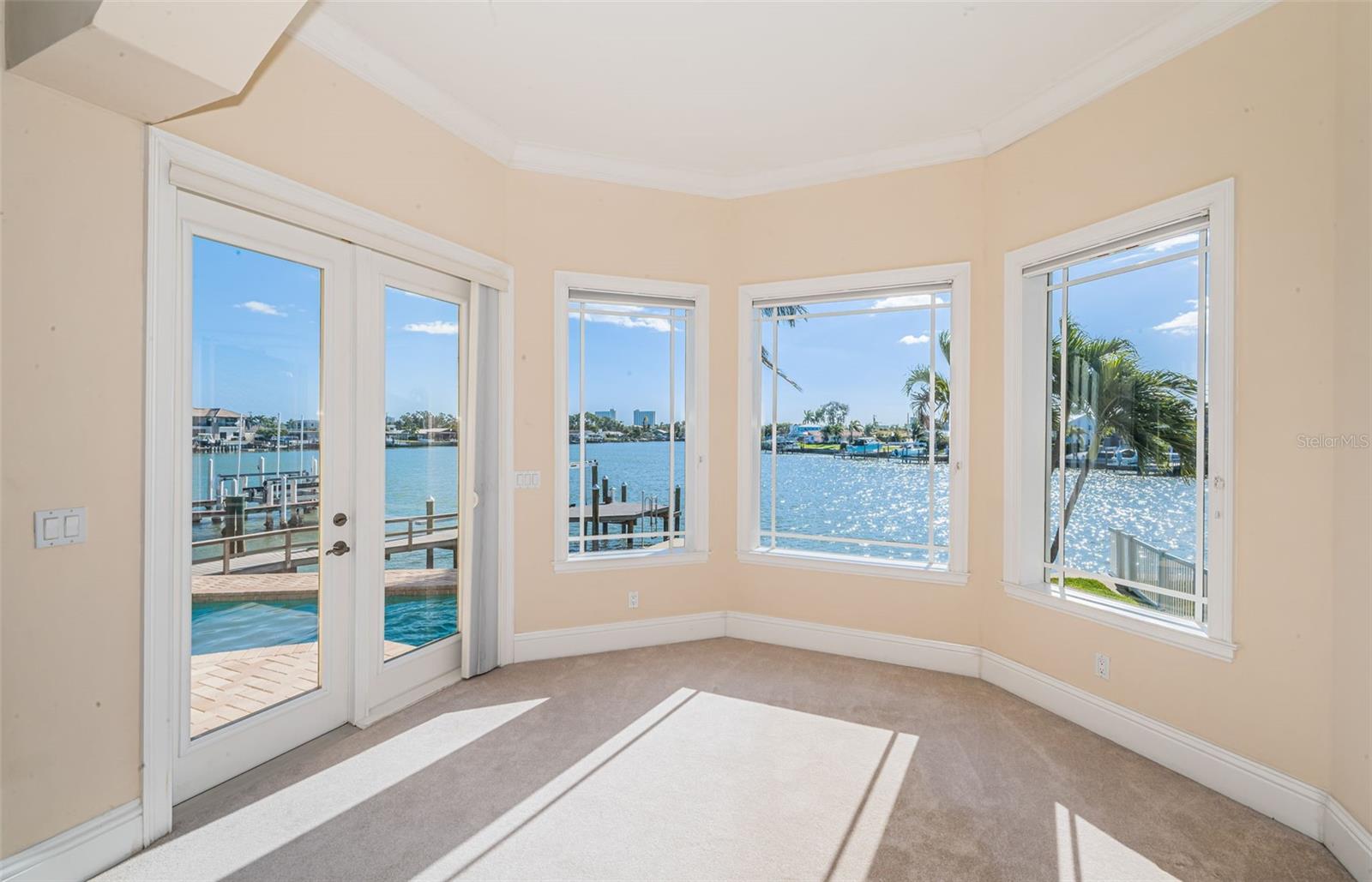 SOUTH CSWY ISLE YACHT CLUB ADD - Residential