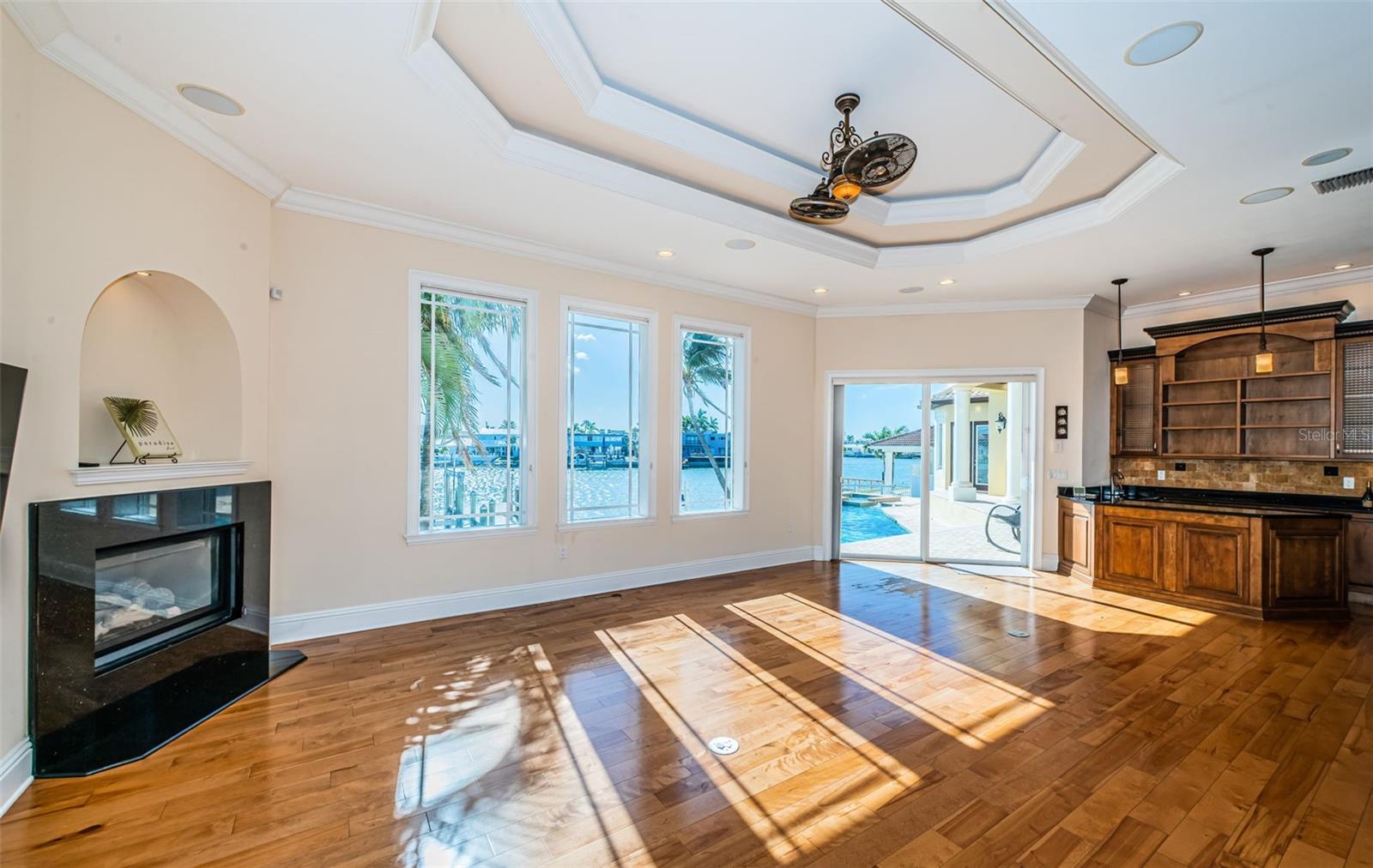 SOUTH CSWY ISLE YACHT CLUB ADD - Residential