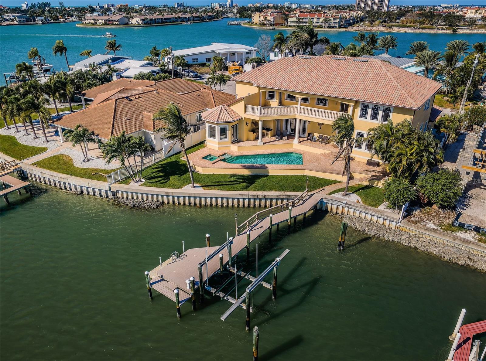 SOUTH CSWY ISLE YACHT CLUB ADD - Residential