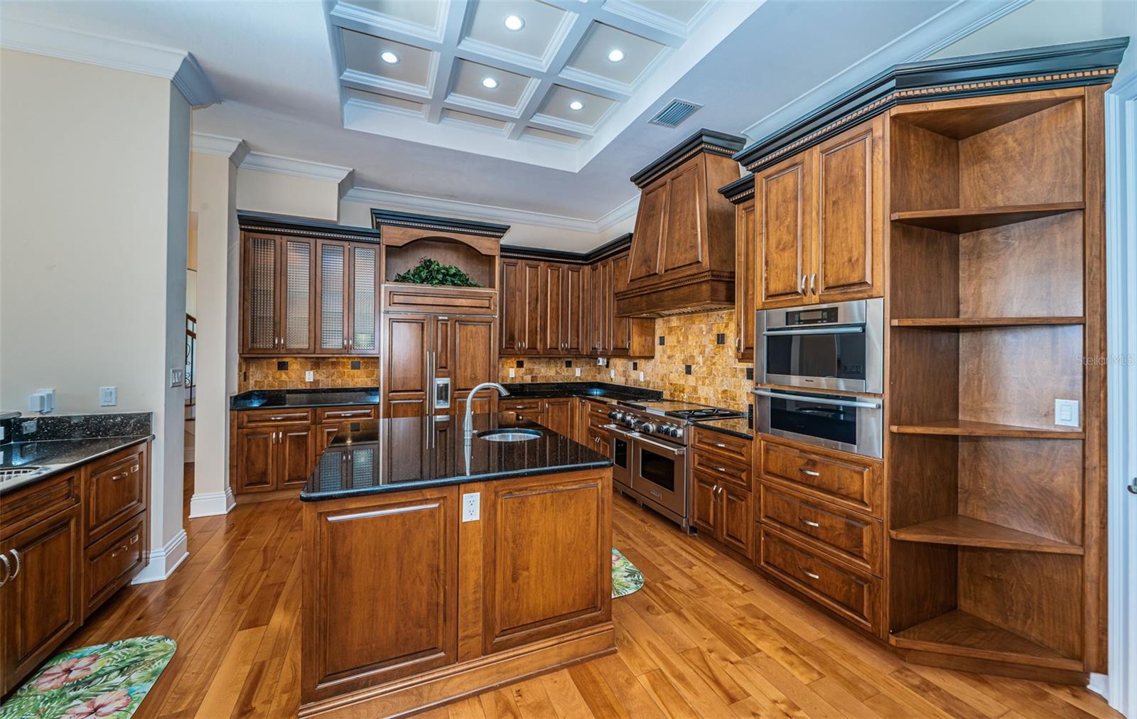 SOUTH CSWY ISLE YACHT CLUB ADD - Residential