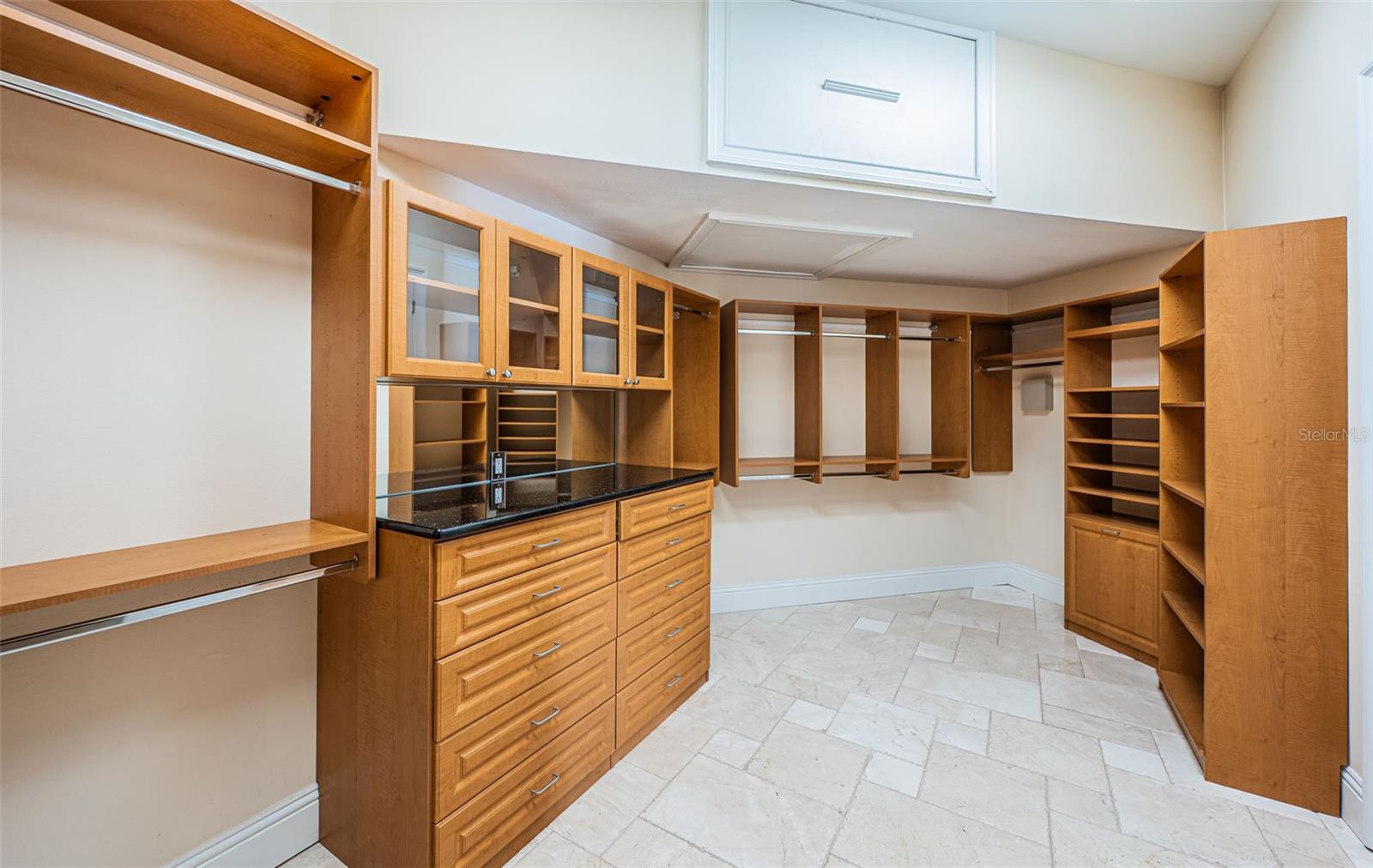 SOUTH CSWY ISLE YACHT CLUB ADD - Residential