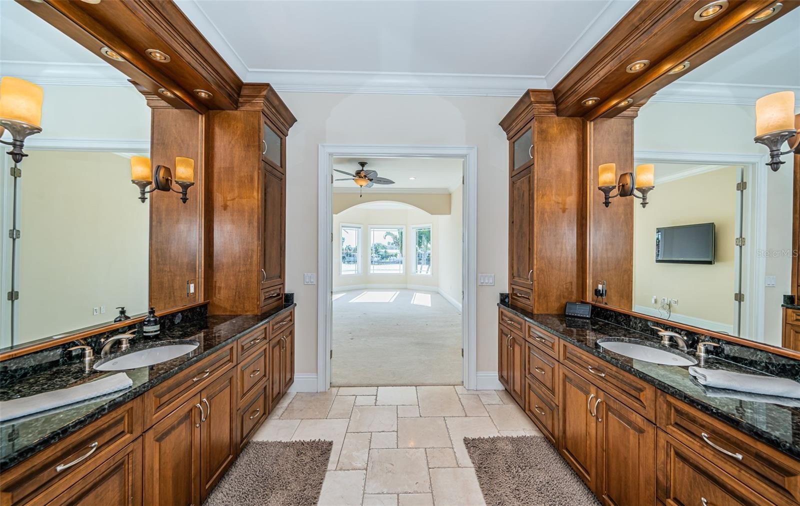 SOUTH CSWY ISLE YACHT CLUB ADD - Residential