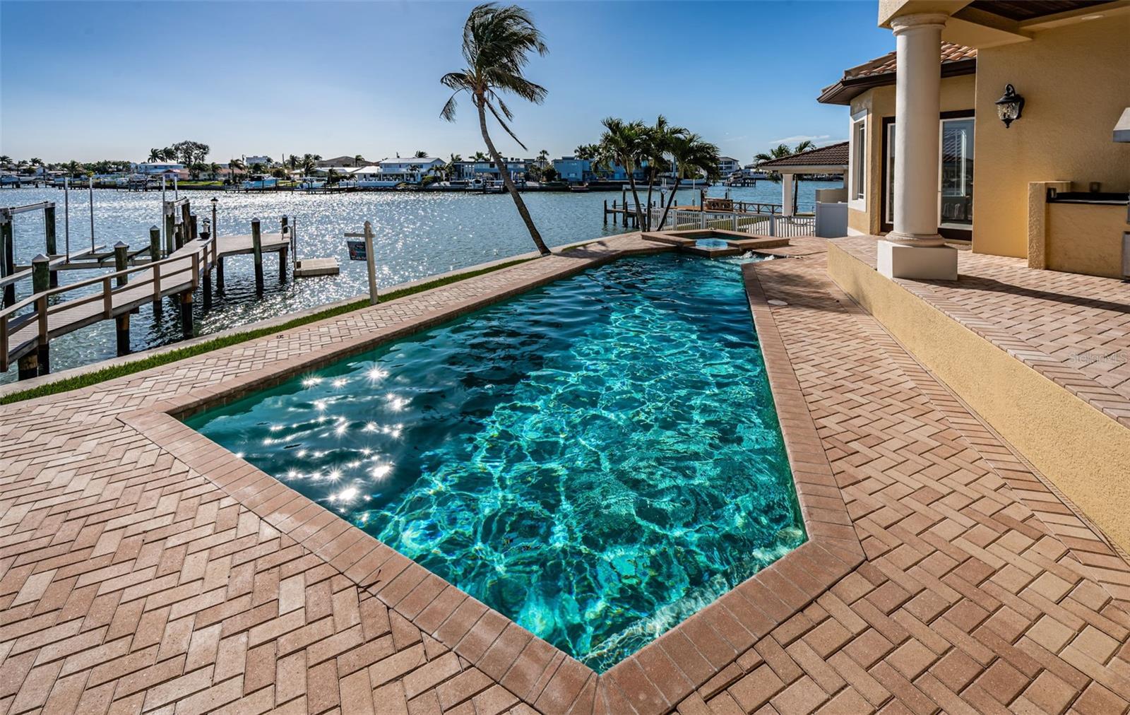 SOUTH CSWY ISLE YACHT CLUB ADD - Residential