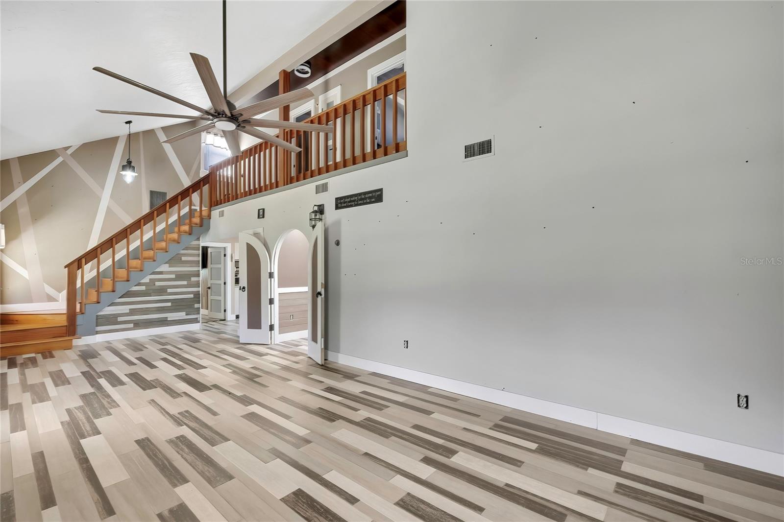 6799 W OAKLAWN STREET