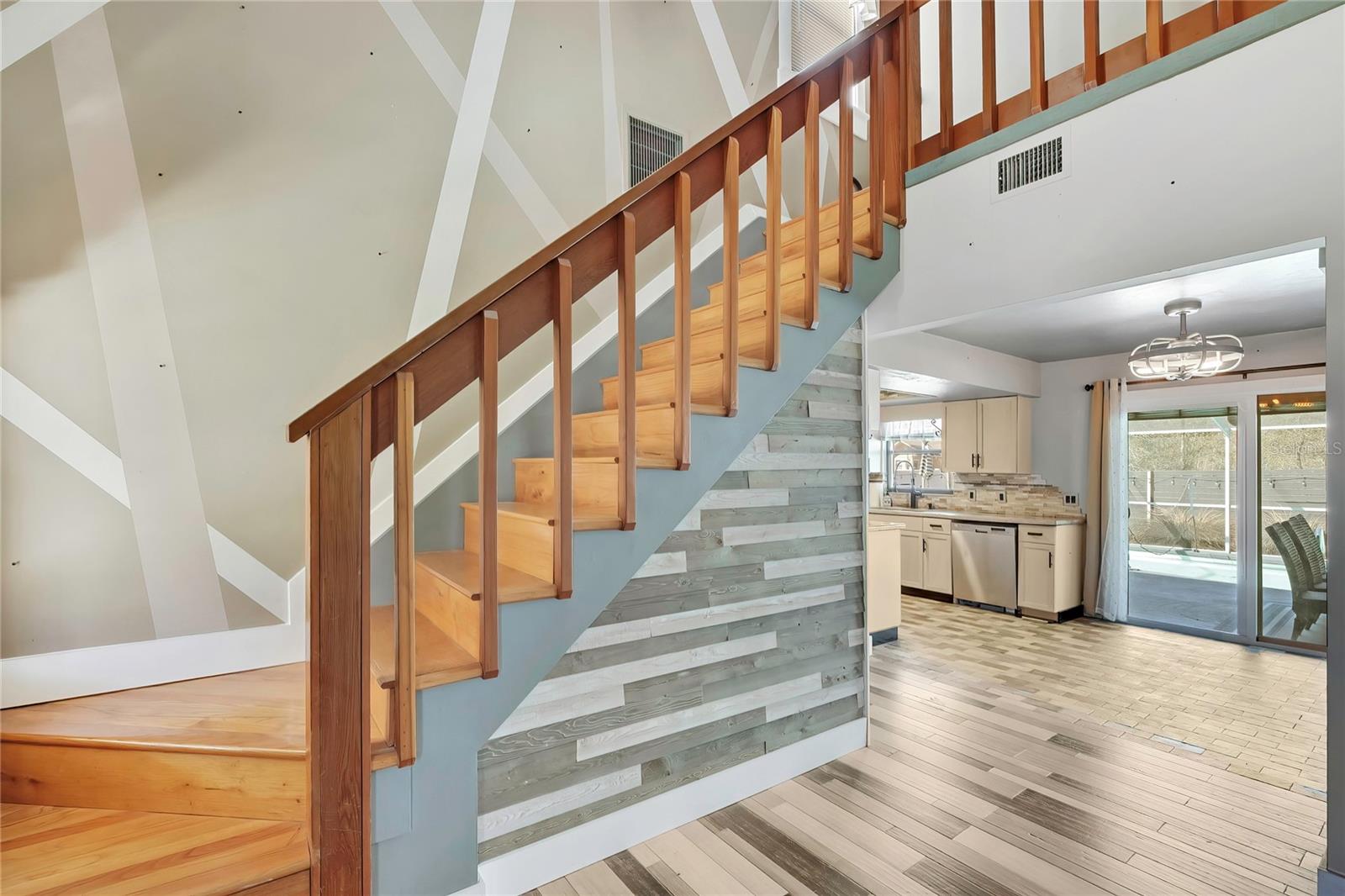 6799 W OAKLAWN STREET