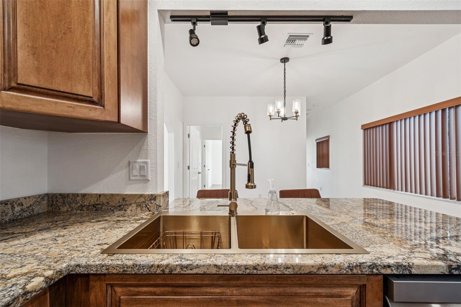 NEW HOME SUB - Residential Lease