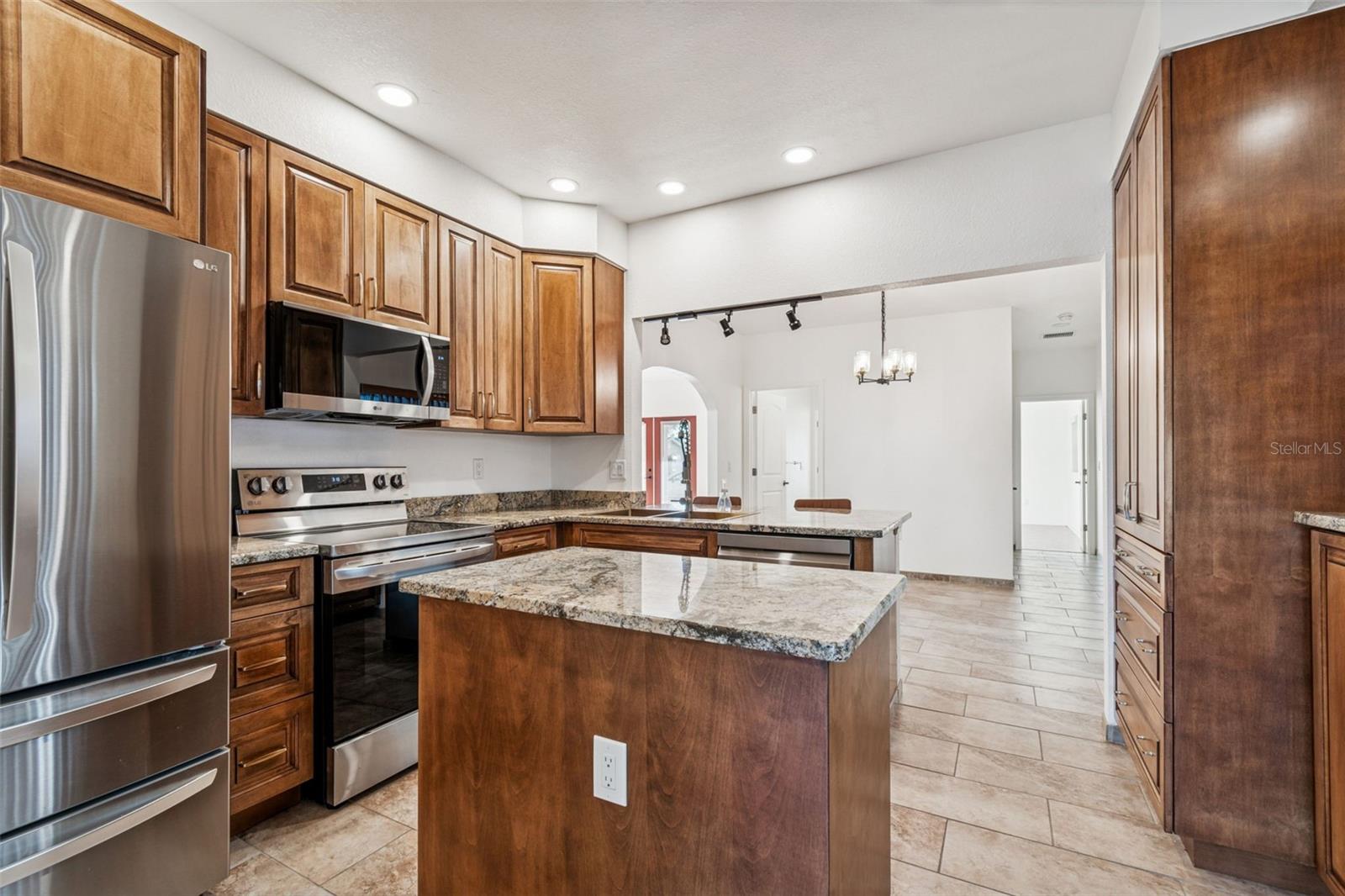 NEW HOME SUB - Residential Lease