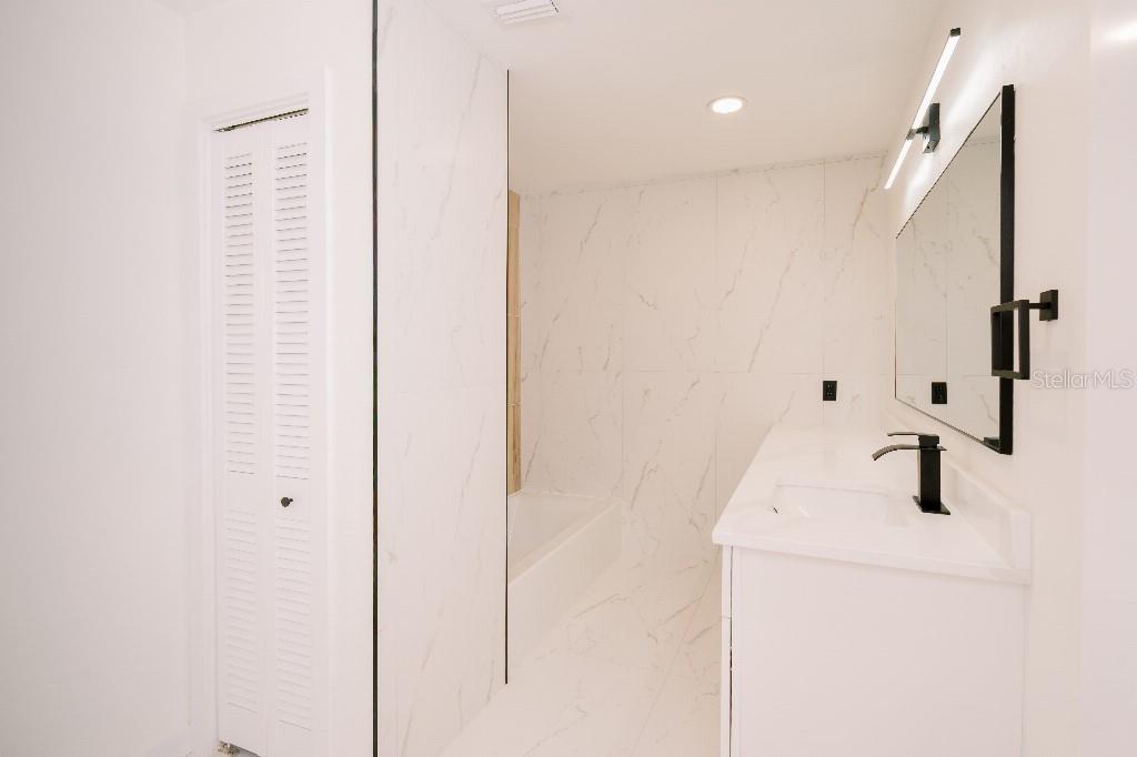 SKY CREST UNIT 5 - Residential