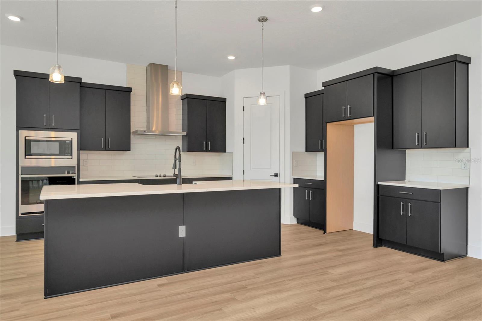 8347 GOLDEN BEACH COURT