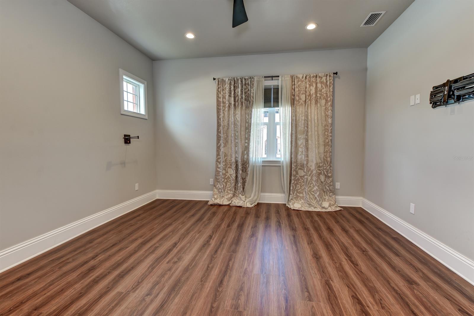 Tabby House - Residential