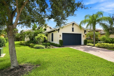 Photo of 5057 Lake Overlook Avenue, Bradenton, FL 34208 (MLS # TB8545975)