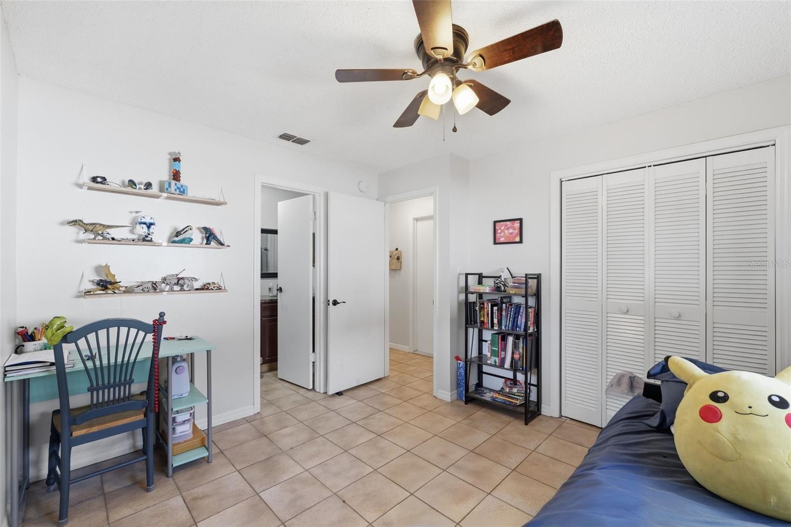 SPRING HILL - Residential