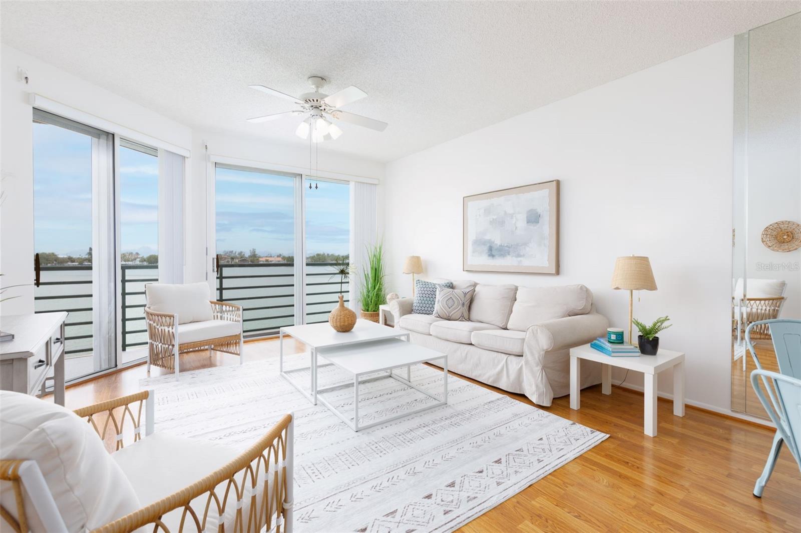 8000 SAILBOAT KEY BOULEVARD S 202