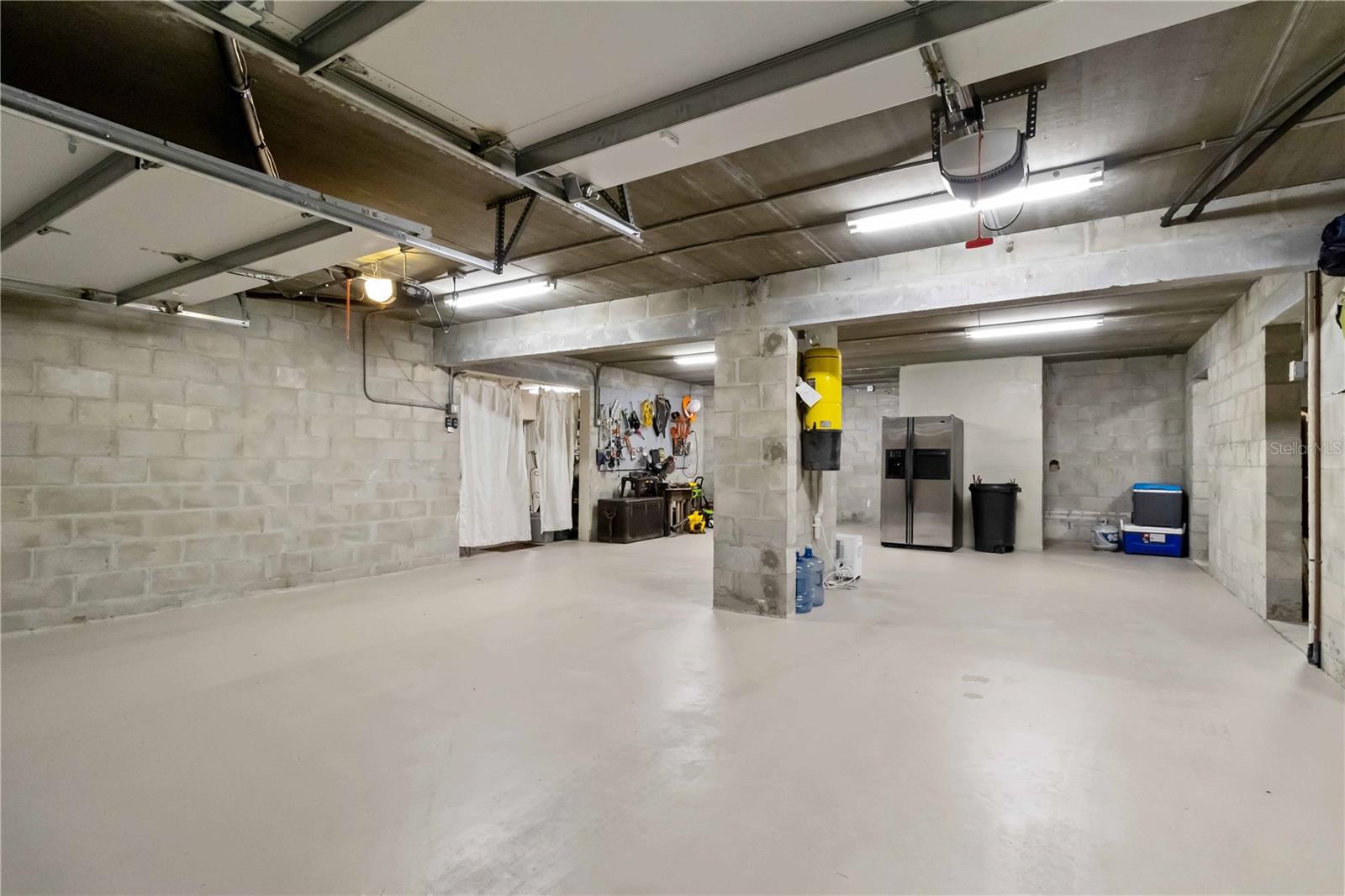 NO-SEE-UM ACRES - Residential