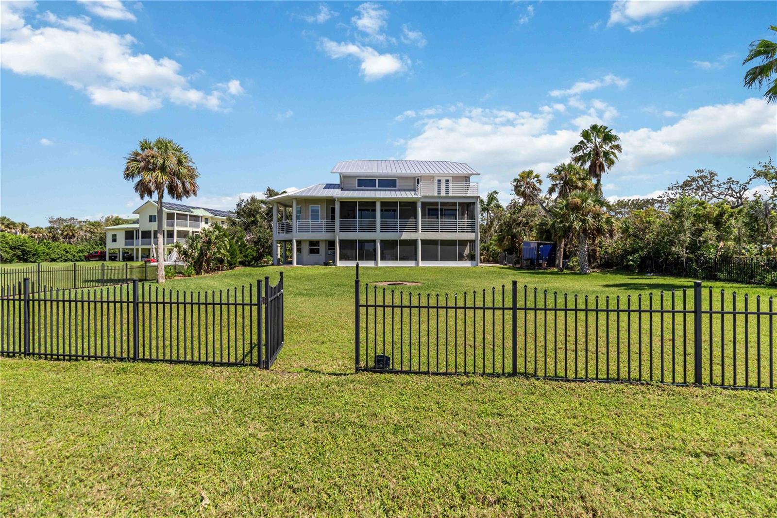 NO-SEE-UM ACRES - Residential