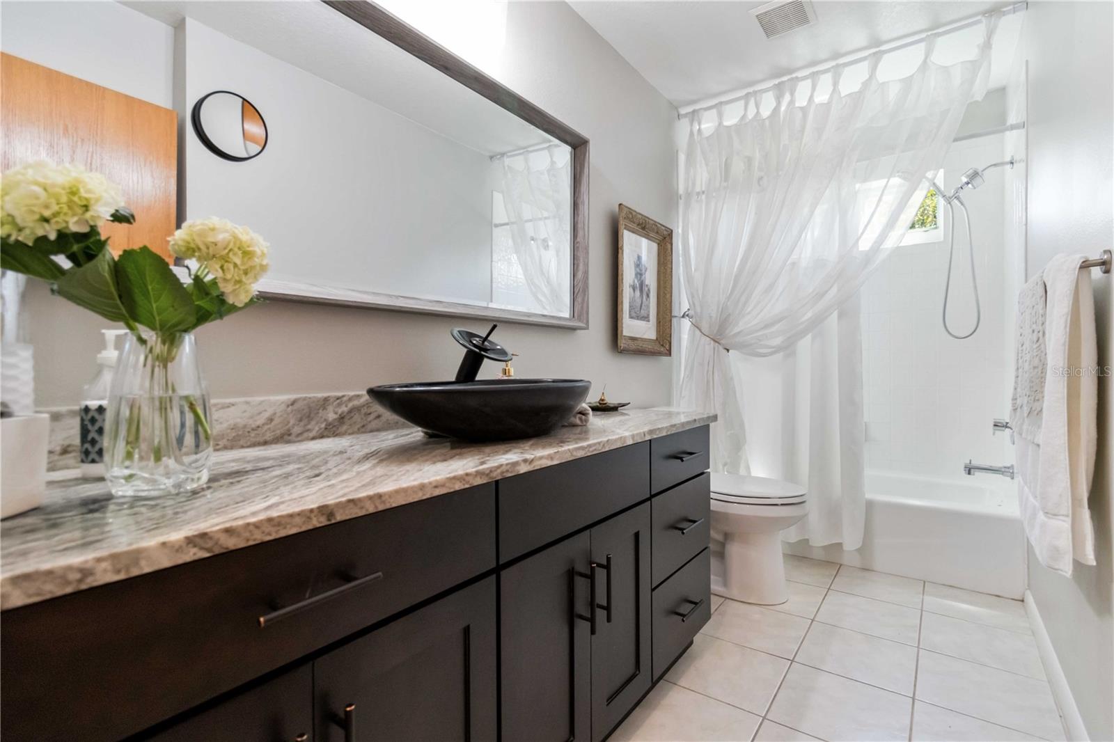 NO-SEE-UM ACRES - Residential