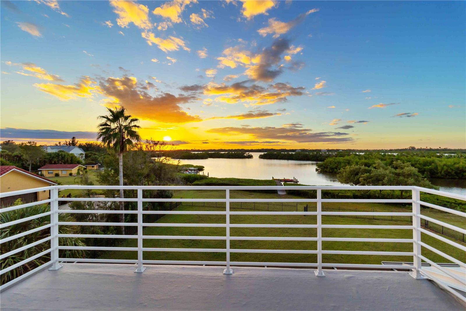 NO-SEE-UM ACRES - Residential