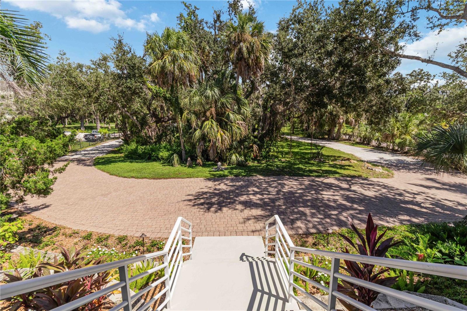 NO-SEE-UM ACRES - Residential