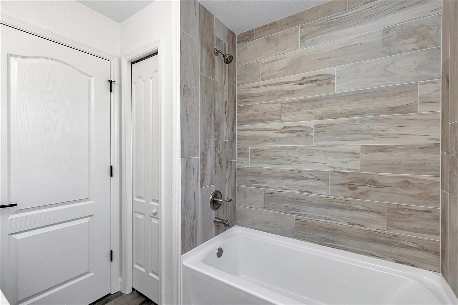 RAINBOW SPRINGS - Residential